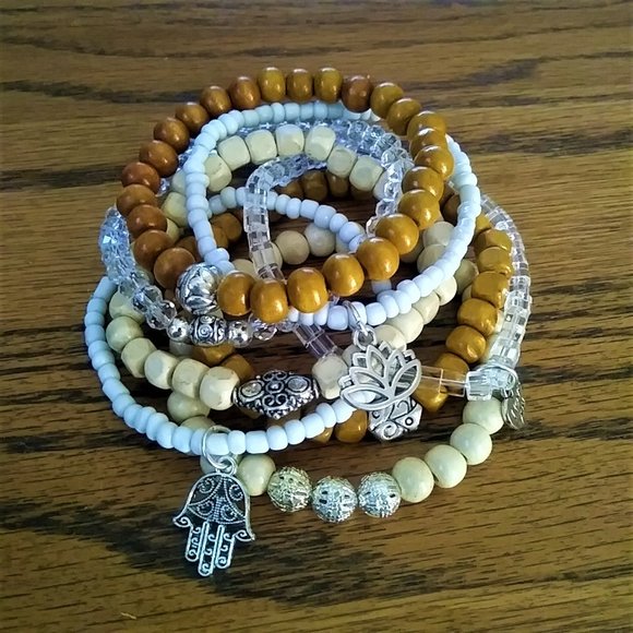 New 8 Beaded Boho Bracelets - Picture 9 of 10